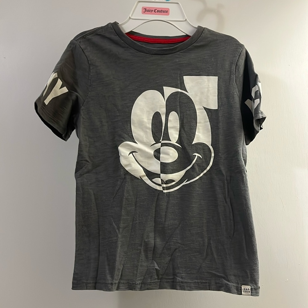 Boys Gap Kids & Disney Mickey Mouse Short Sleeve Shirt size M (8-9)